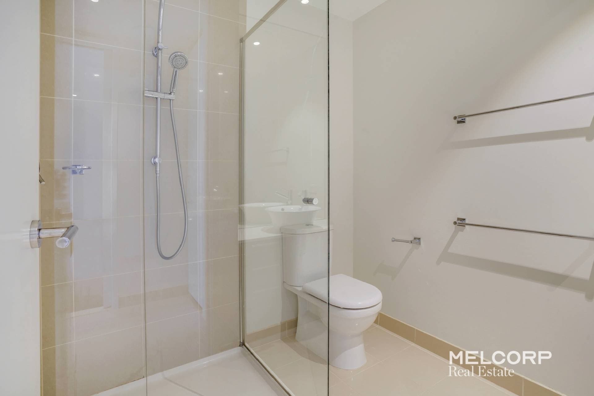 2405/318 Russell Street, Melbourne, VIC 3000, Melbourne - Thumbnail 3