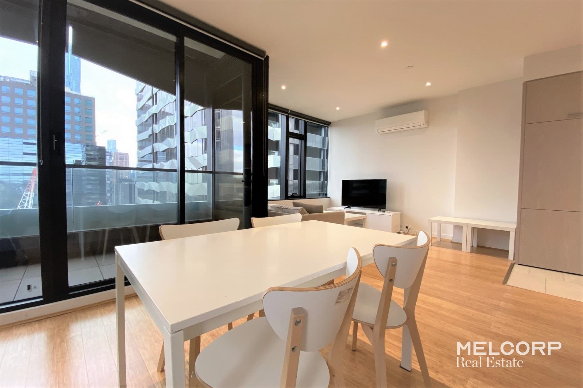 2509/155 Franklin Street, Melbourne, VIC 3000, Melbourne - Thumbnail 4
