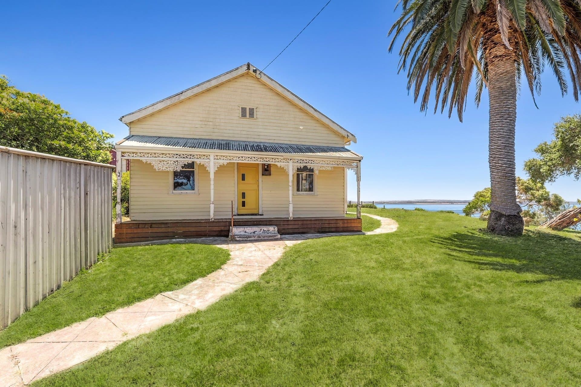 2 Mercer Street, Queenscliff, Queenscliff - Thumbnail 2