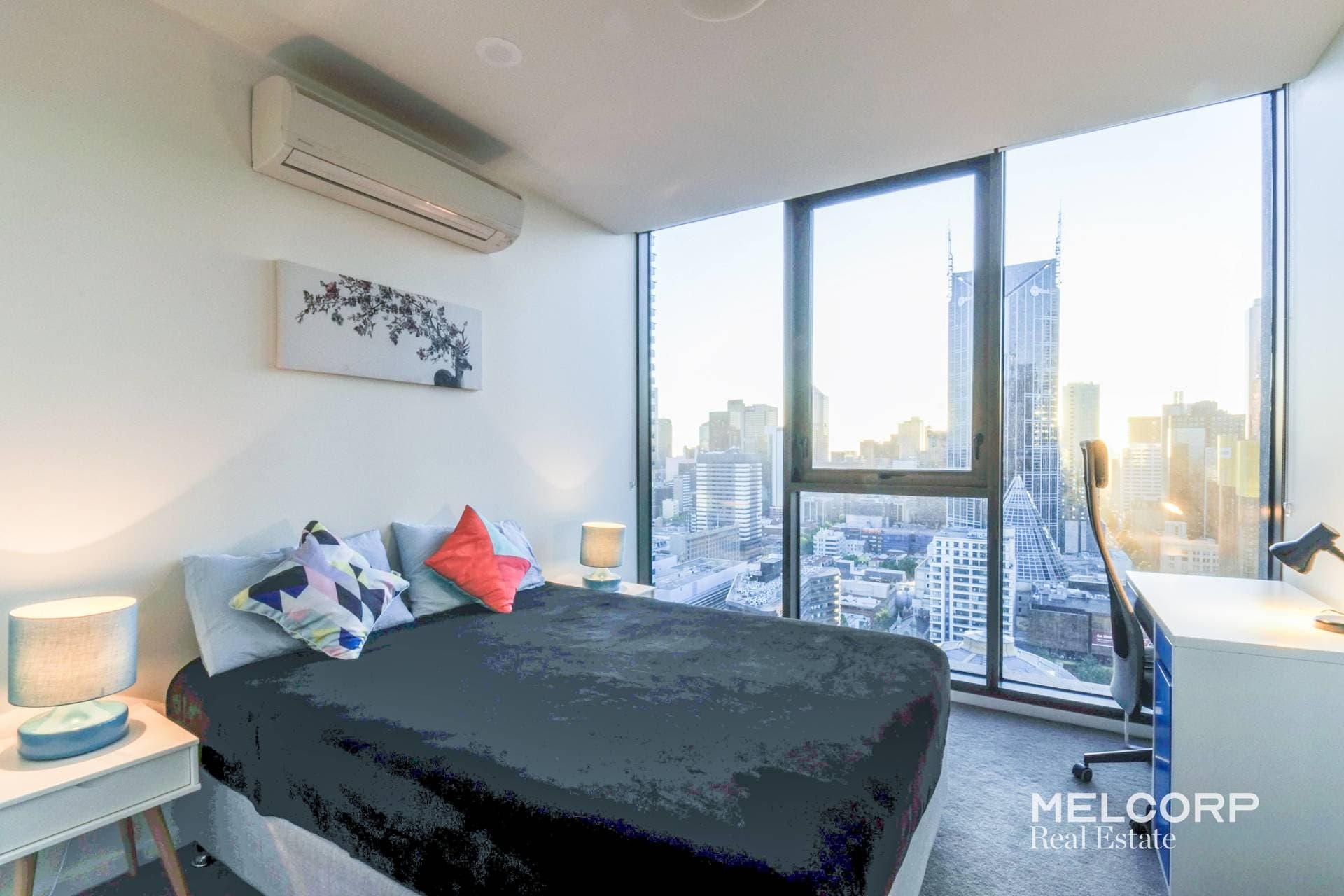 2401/318 Russell Street, Melbourne, VIC 3000, Melbourne - Thumbnail 3