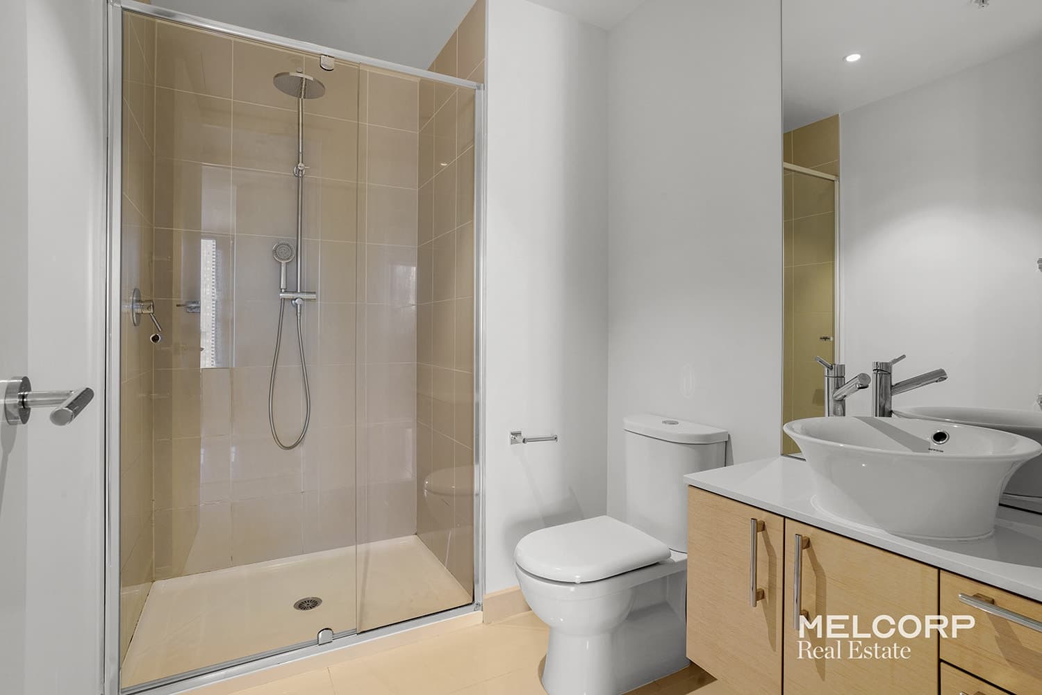 2401/318 Russell Street, Melbourne, VIC 3000, Melbourne - Thumbnail 5