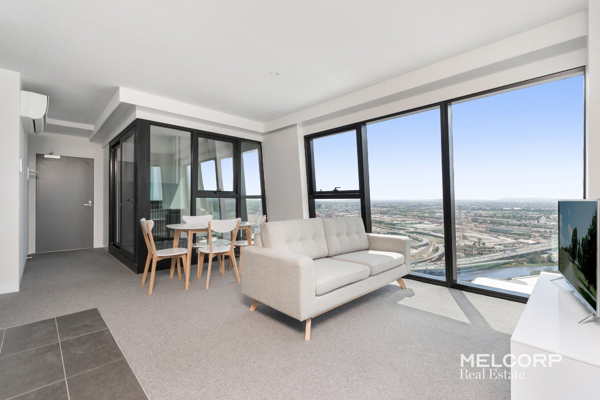 4004/8 Pearl River Road, Docklands, VIC 3008, Docklands - Thumbnail 2