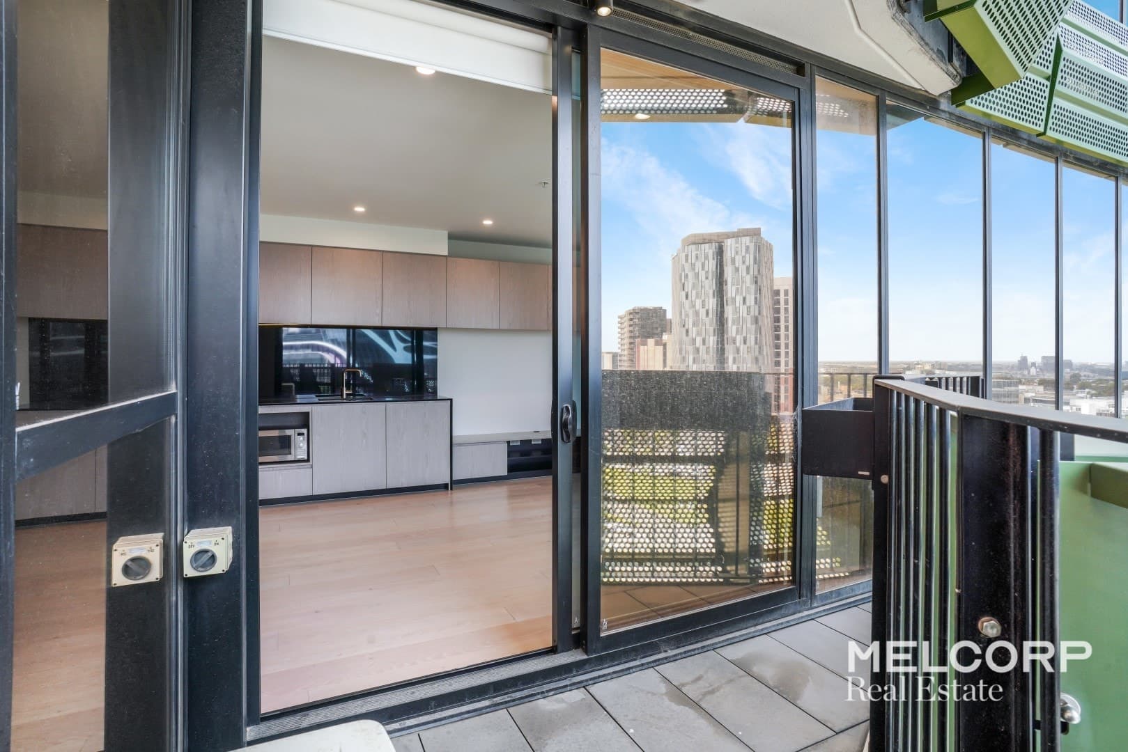 804/151 Berkeley Street, Melbourne, VIC 3000, Melbourne - Thumbnail 8