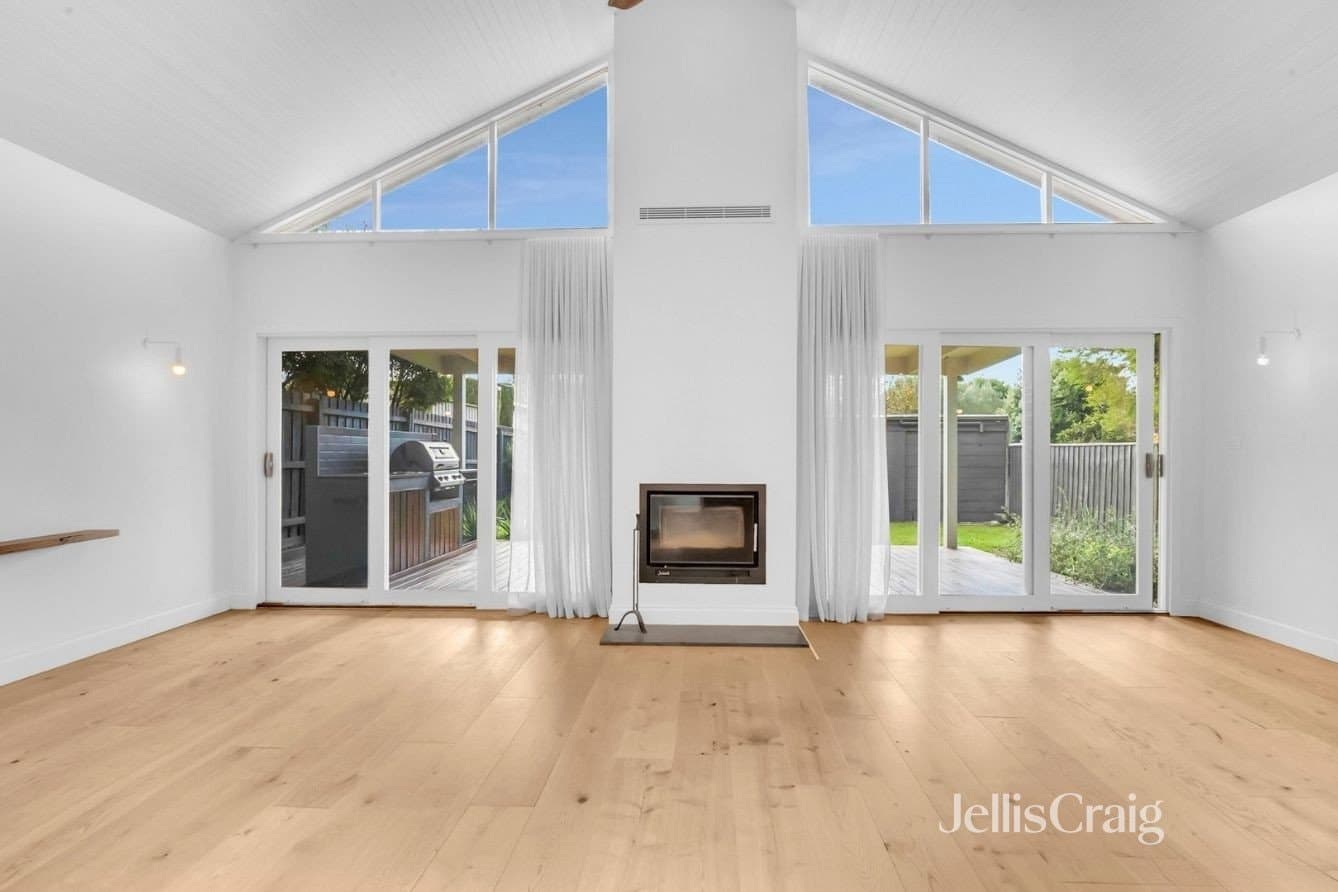 6 Kent Road, Pascoe Vale, Pascoe Vale - Thumbnail 2