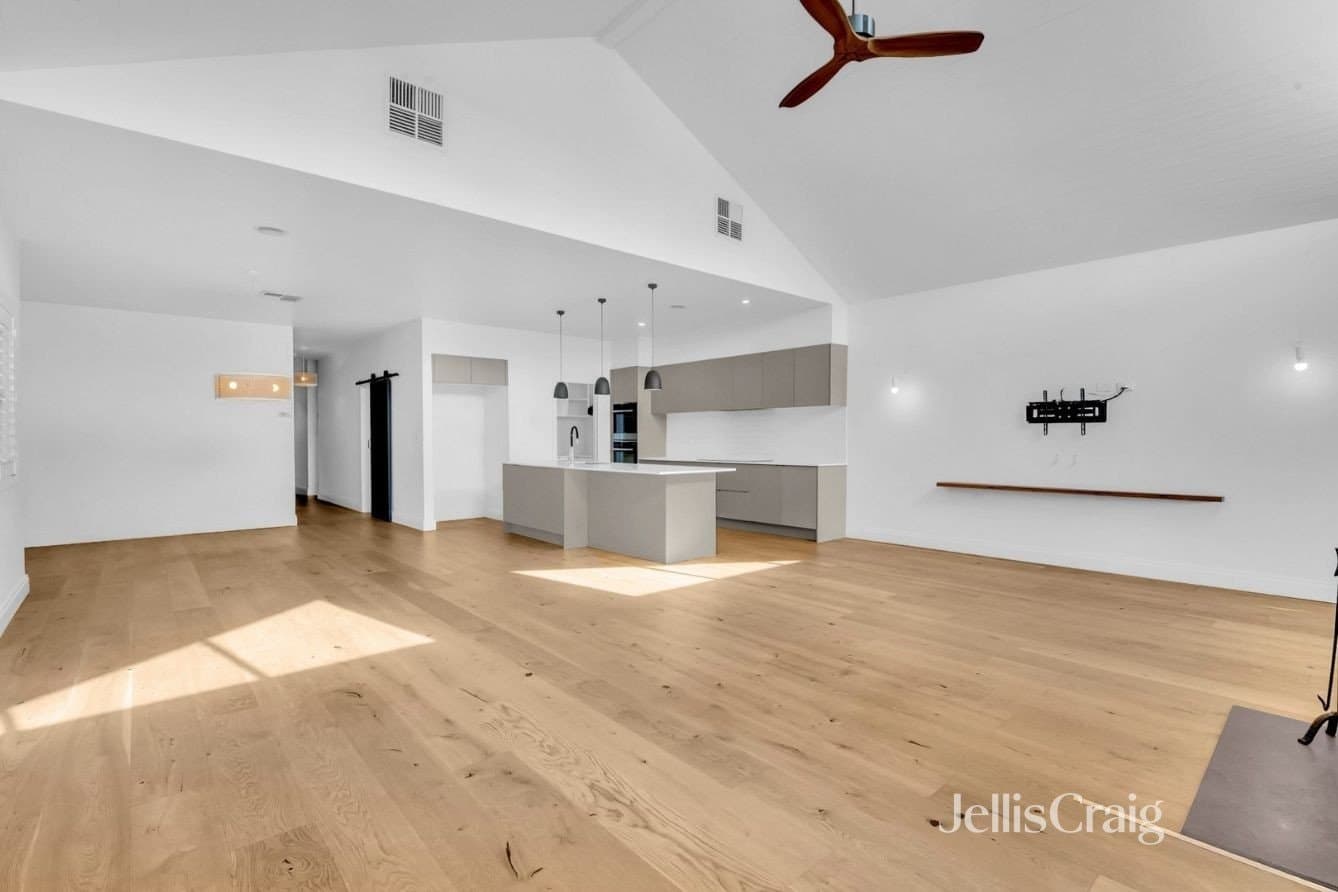 6 Kent Road, Pascoe Vale, Pascoe Vale - Thumbnail 3