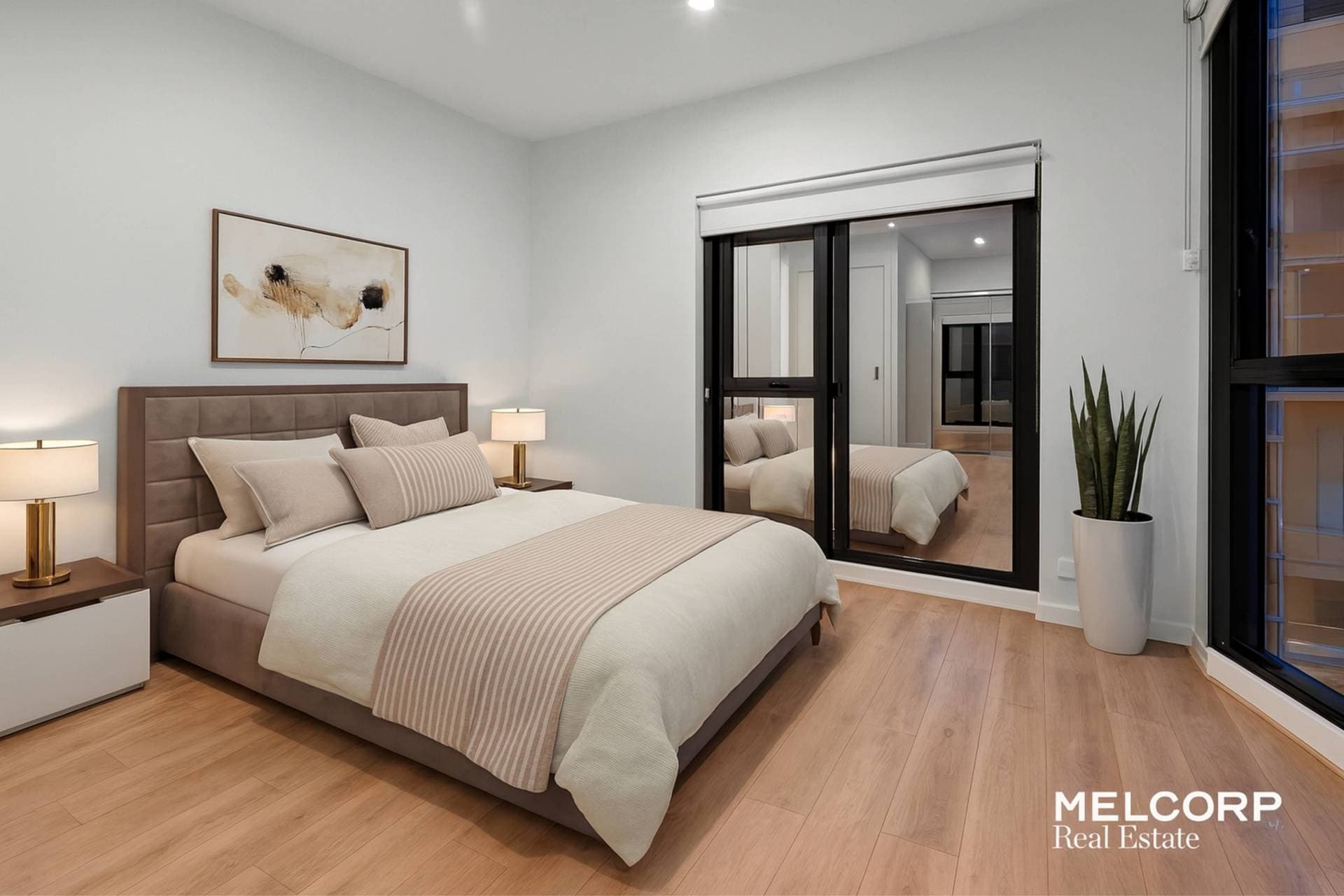 1008/151 Berkeley Street, Melbourne, VIC 3000, Melbourne - Thumbnail 2
