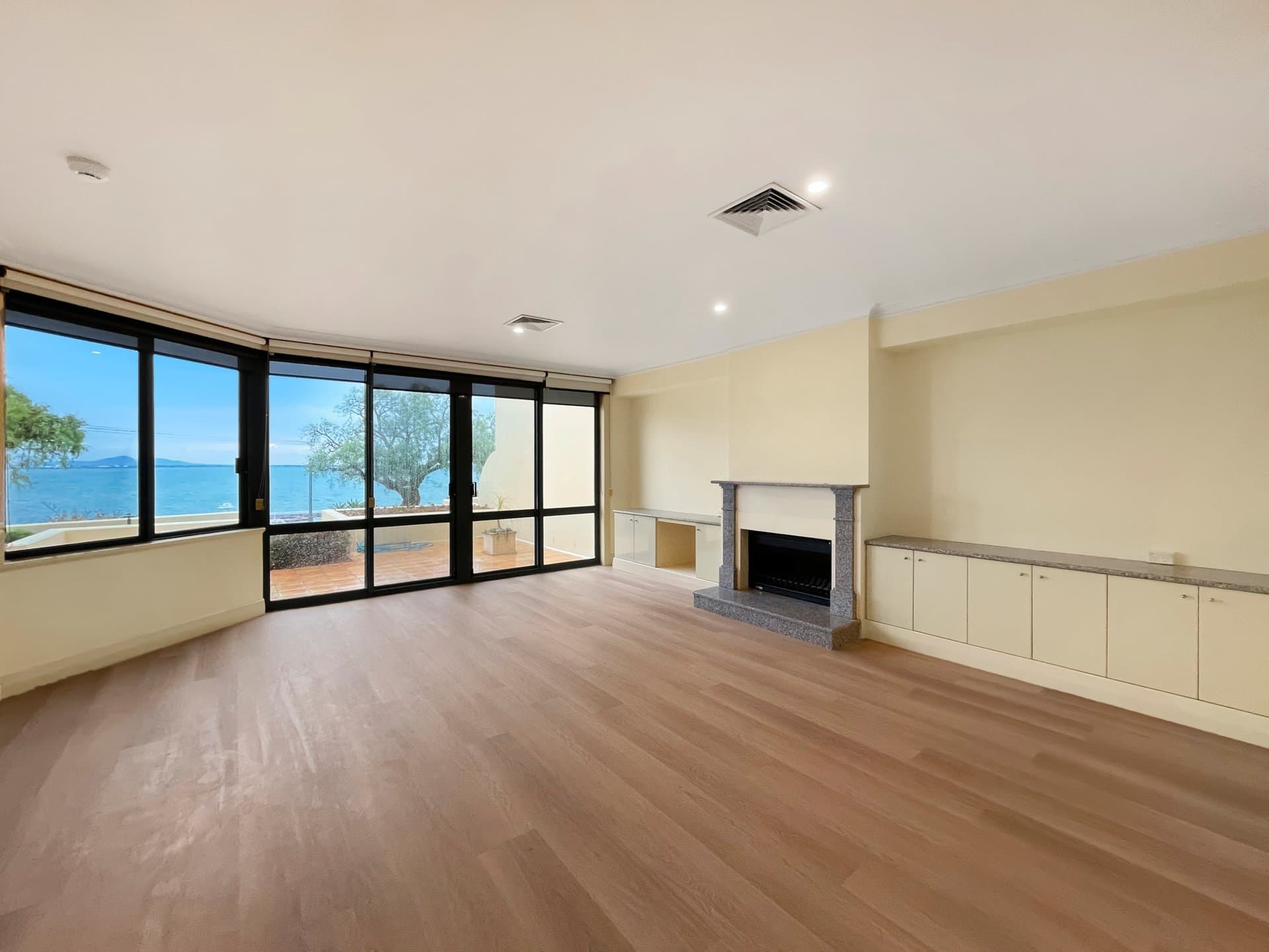 61 Eastern Beach Road, Geelong, Geelong - Thumbnail 3