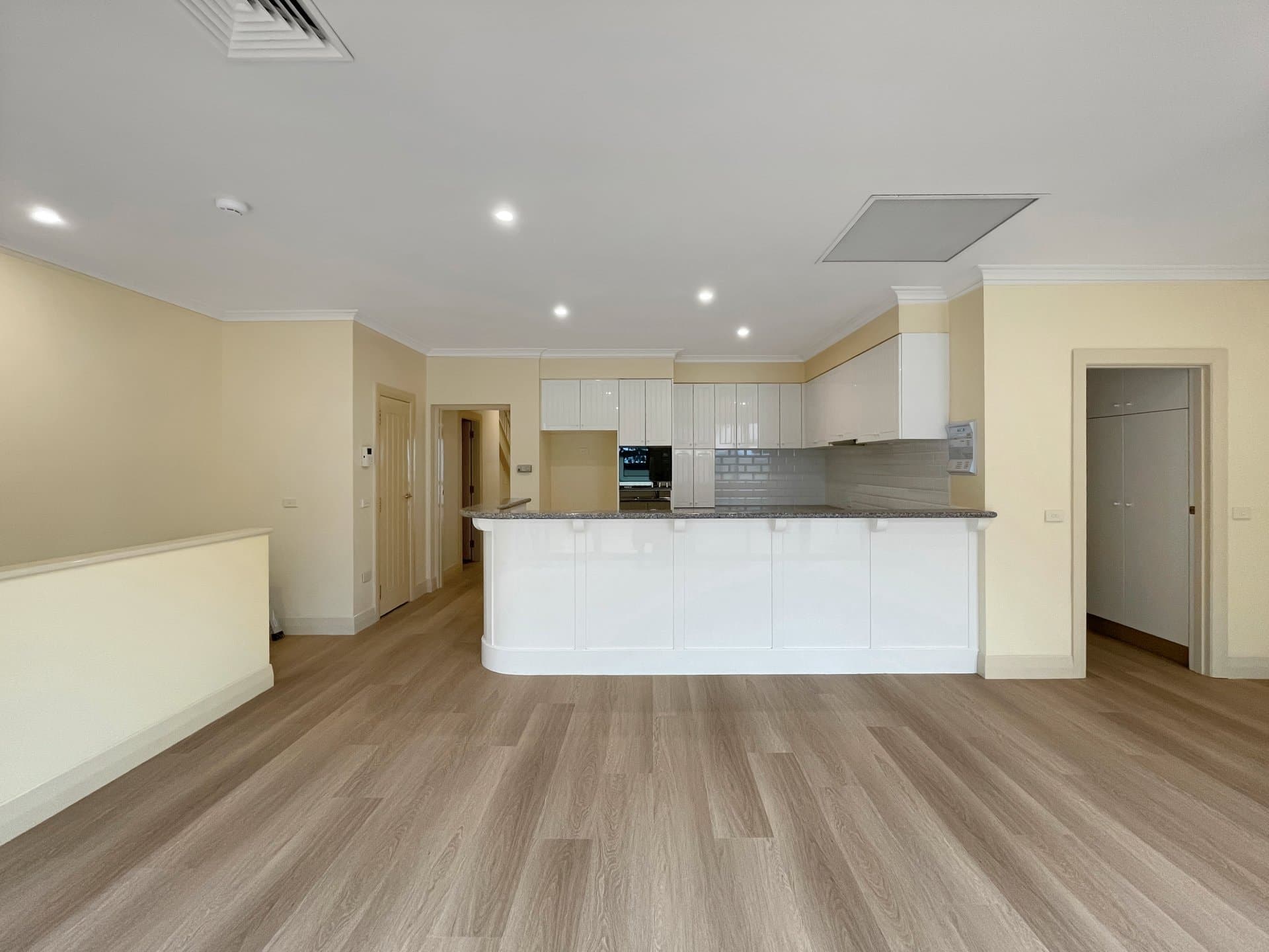 61 Eastern Beach Road, Geelong, Geelong - Thumbnail 7