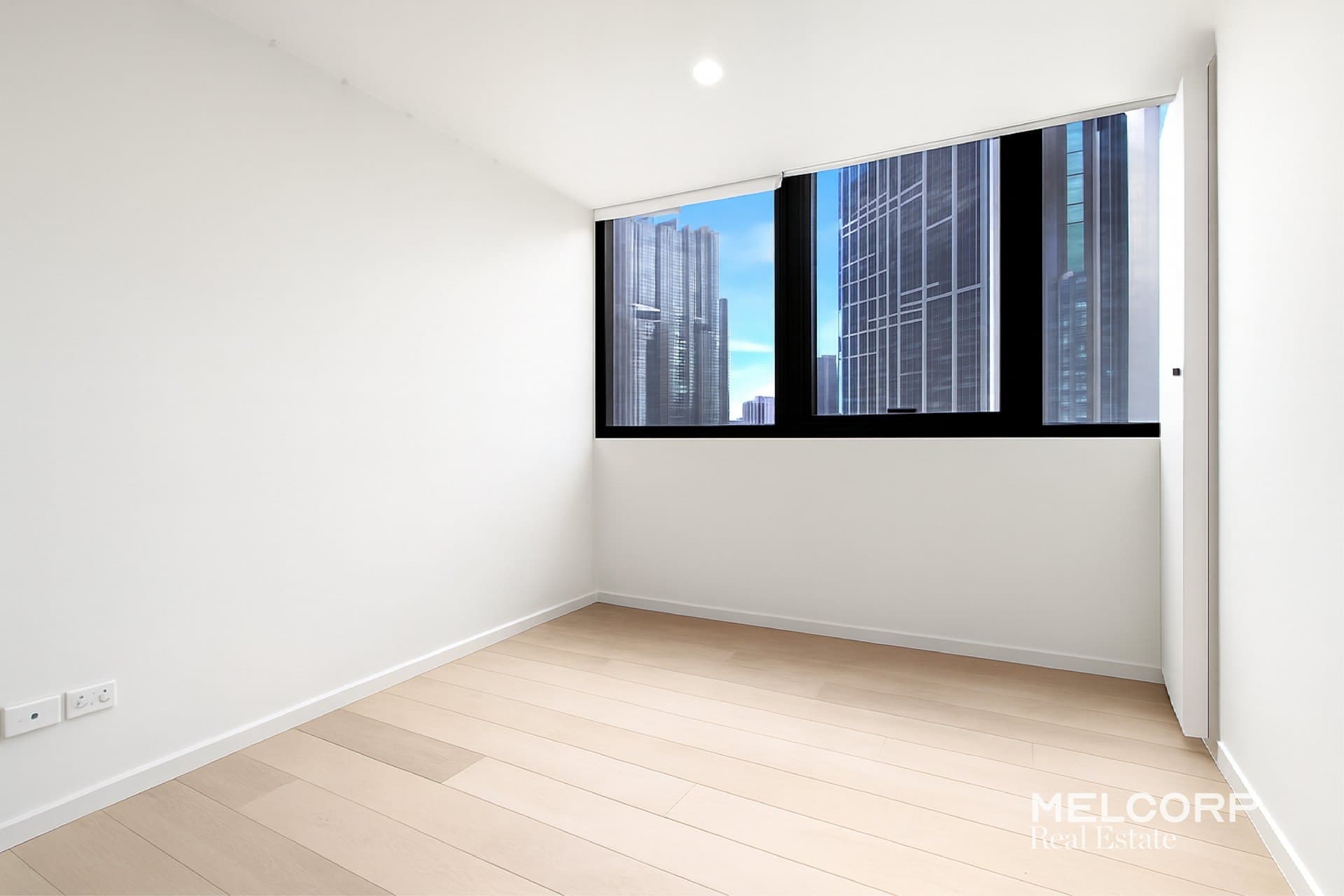 2007/8 Sutherland Street, Melbourne, VIC 3000, Melbourne - Thumbnail 4