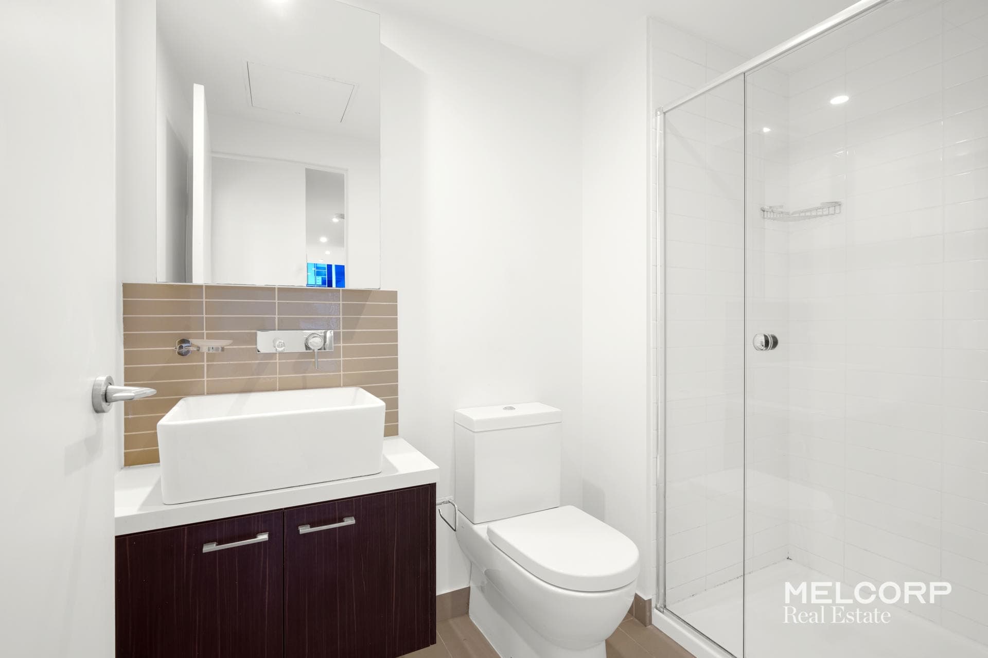 2007/8 Sutherland Street, Melbourne, VIC 3000, Melbourne - Thumbnail 3