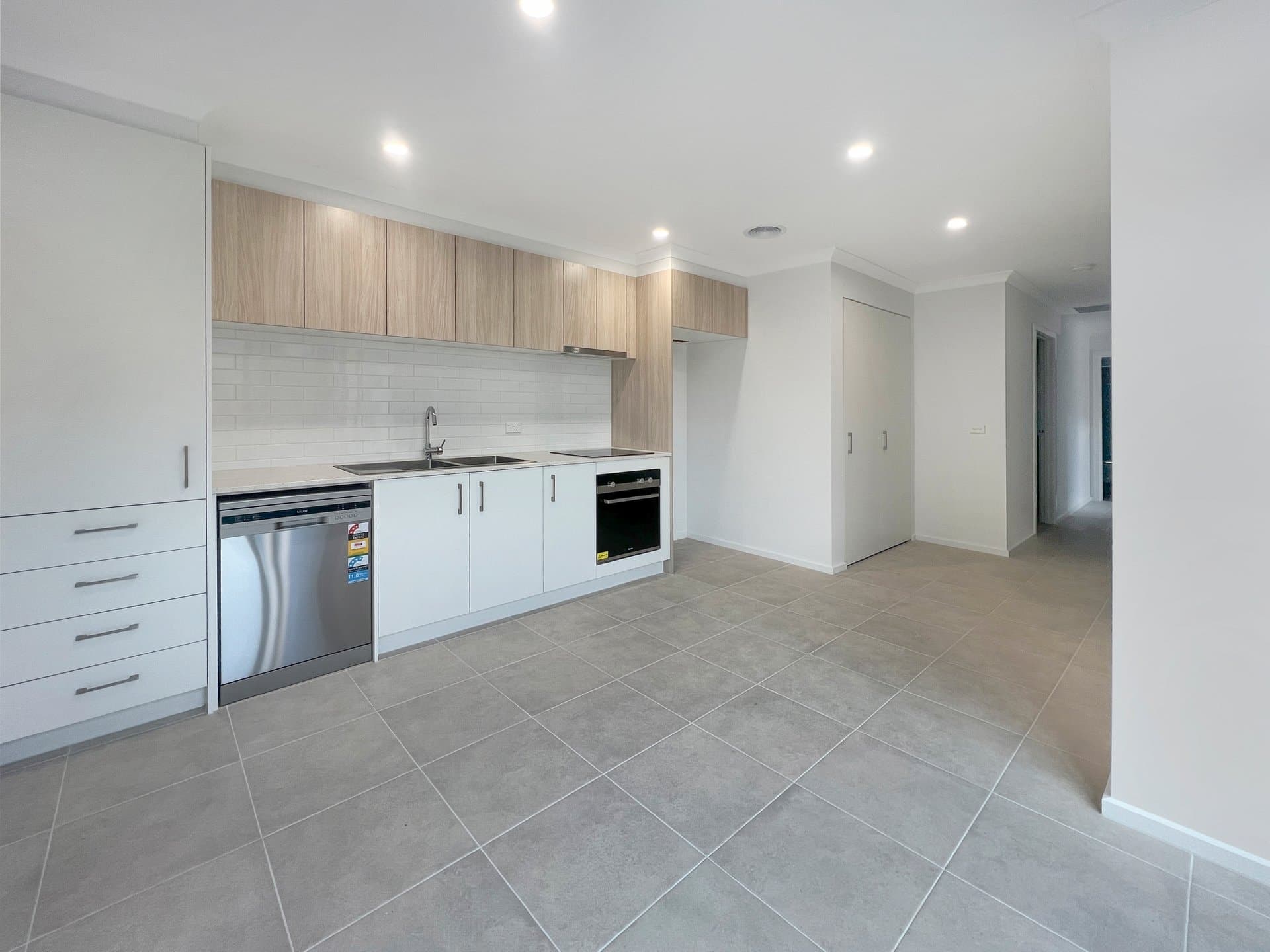 22 Beveridge Circuit, Armstrong Creek, Armstrong Creek - Thumbnail 6