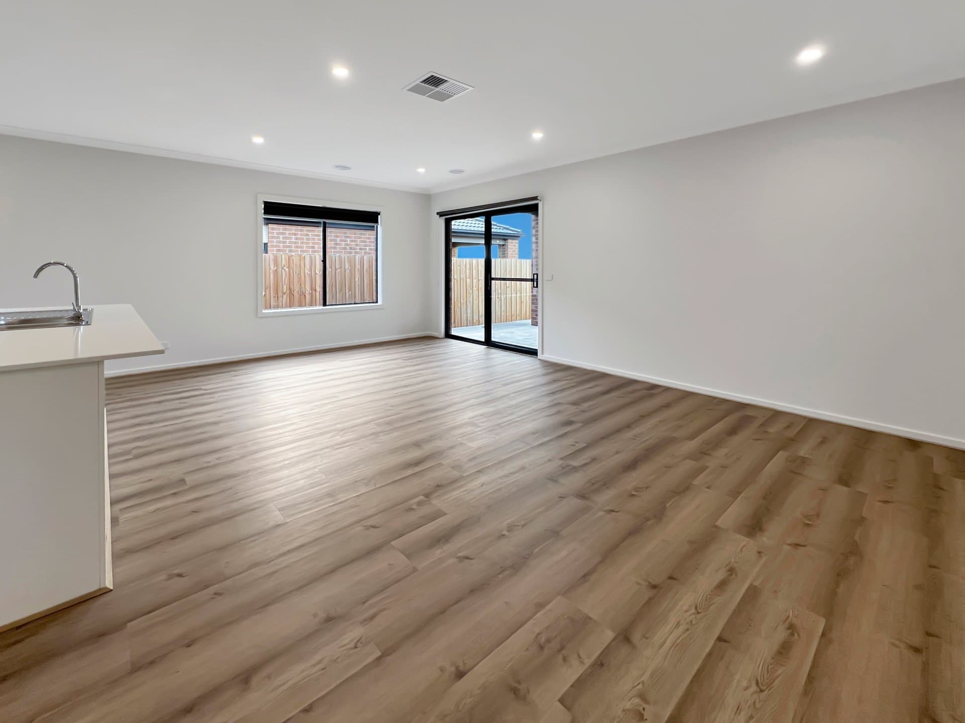 27 Sundews Crescent, Armstrong Creek, Armstrong Creek - Thumbnail 5