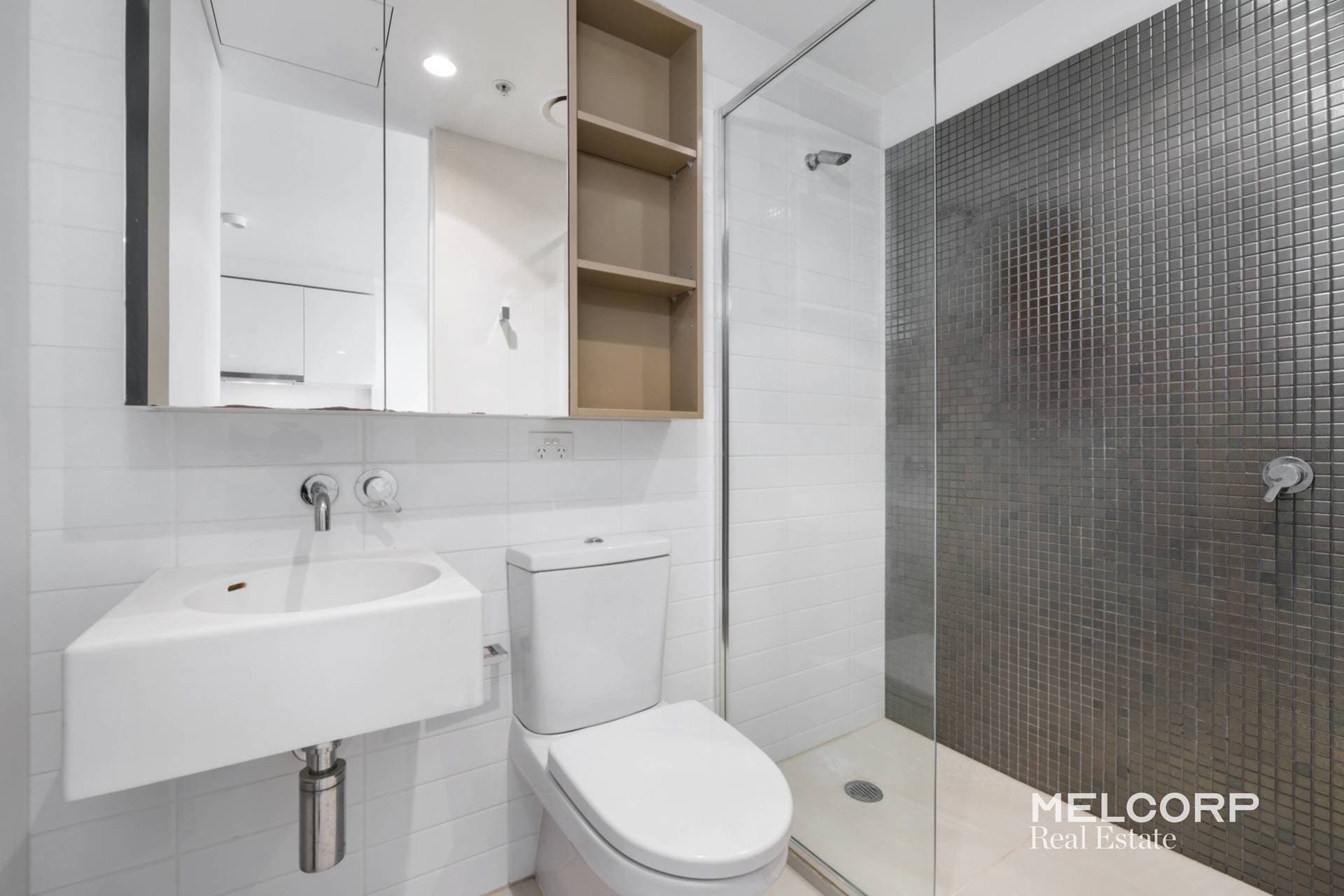 2104/33 MacKenzie Street, Melbourne, VIC 3000, Melbourne - Thumbnail 4