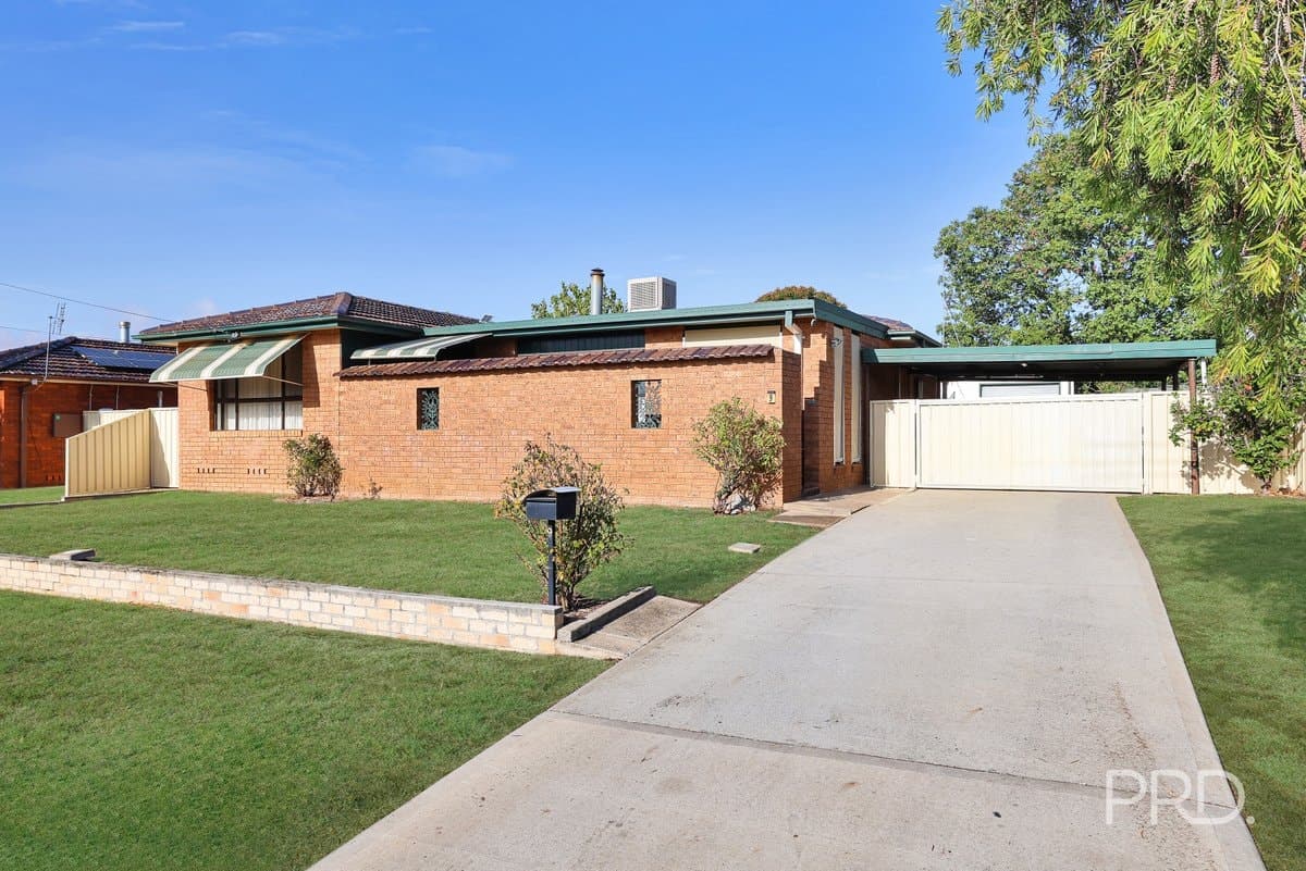 9 Harrier Parade, TAMWORTH NSW 2340, Tamworth - Thumbnail 3
