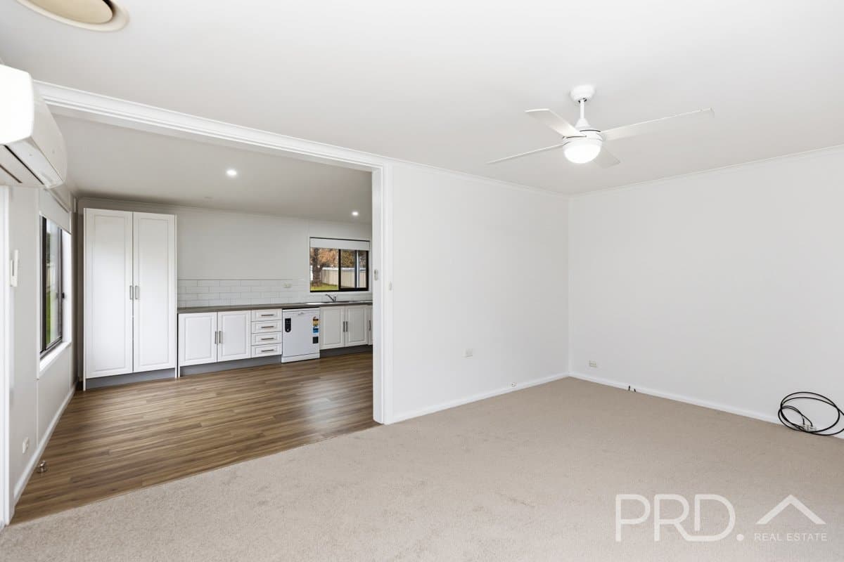 77 Lockhart Street, ADELONG NSW 2729, Adelong - Thumbnail 5