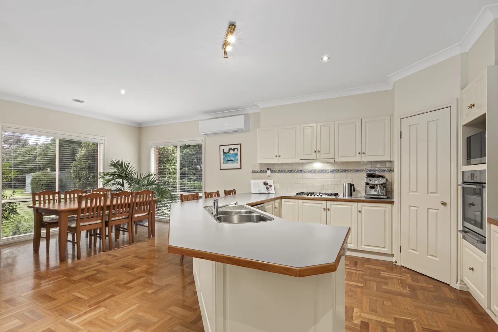 6-8 Charlemont Court, Ocean Grove - Thumbnail 6