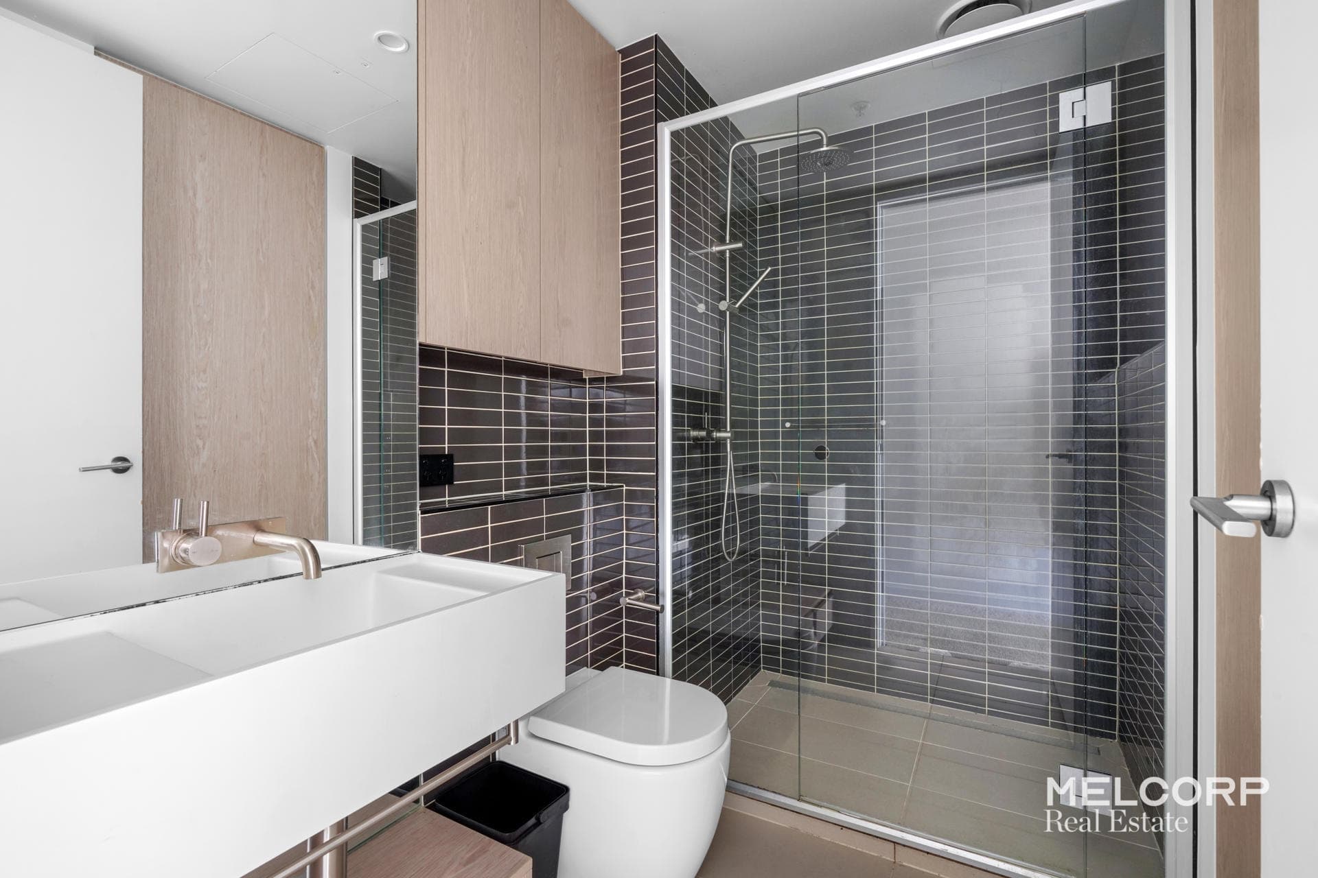 401/151 Berkeley Street, Melbourne, VIC 3000, Melbourne - Thumbnail 2