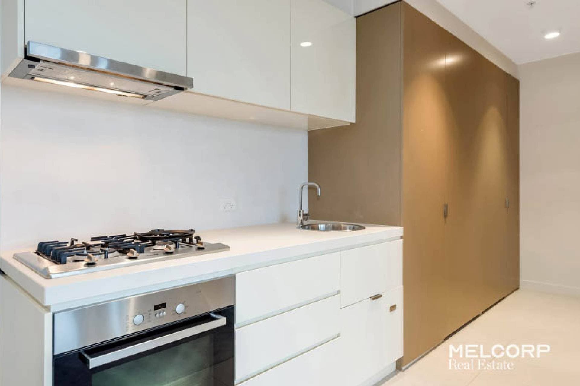 2613/33 MacKenzie Street, Melbourne, VIC 3000, Melbourne - Thumbnail 2