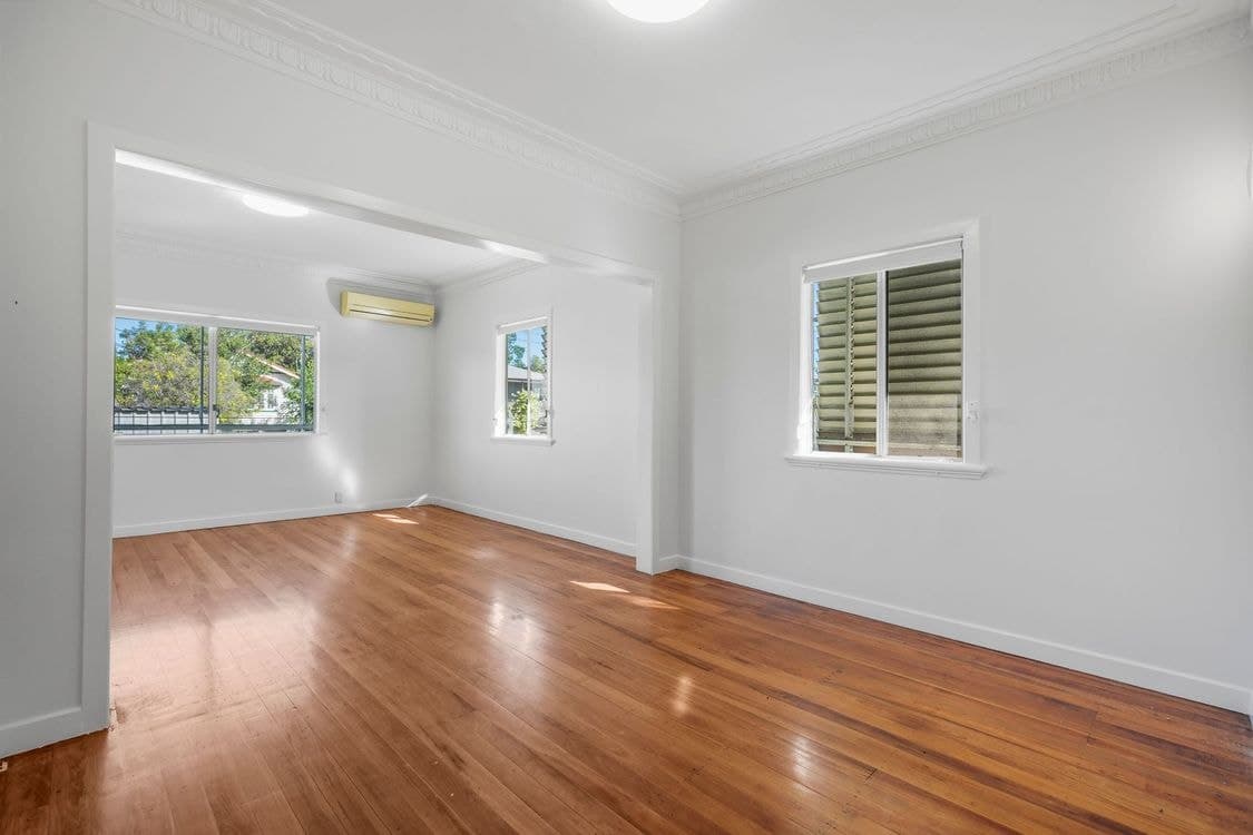 37 Stimpson Street, FAIRFIELD, QLD 4103, Fairfield - Thumbnail 2