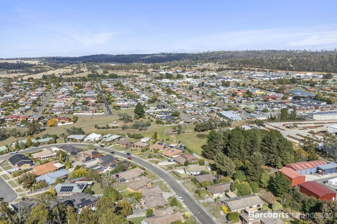 24 Belgrave Parade, YOUNGTOWN, TAS 7249, Youngtown - Thumbnail 2