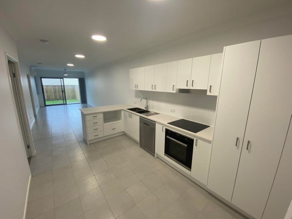 2/39 Fountain Street, PIMPAMA, QLD 4209, Pimpama - Thumbnail 2