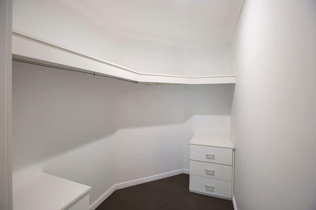 32 Ballybunion Drive, PARKWOOD, QLD 4214, Parkwood - Thumbnail 5
