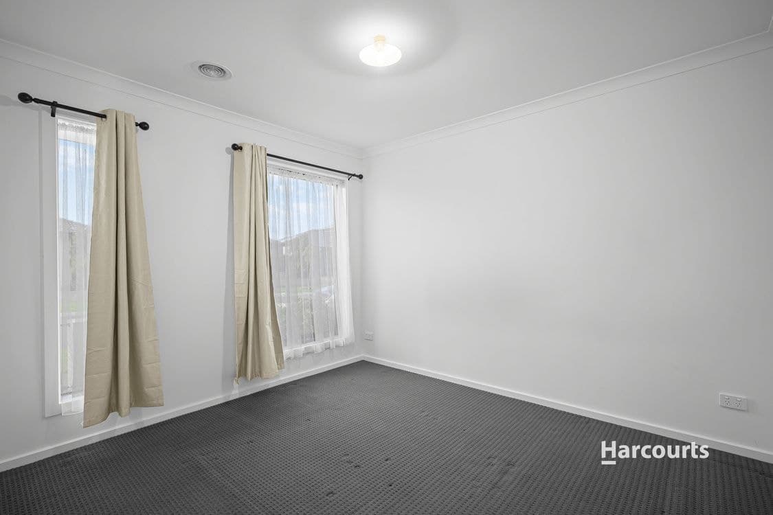 11 Newbury Street, Pakenham, VIC 3810, Pakenham - Thumbnail 7