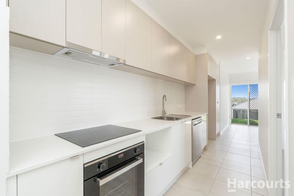 1A/11 Wungul Drive, NIKENBAH, QLD, 4655, Nikenbah - Image 1
