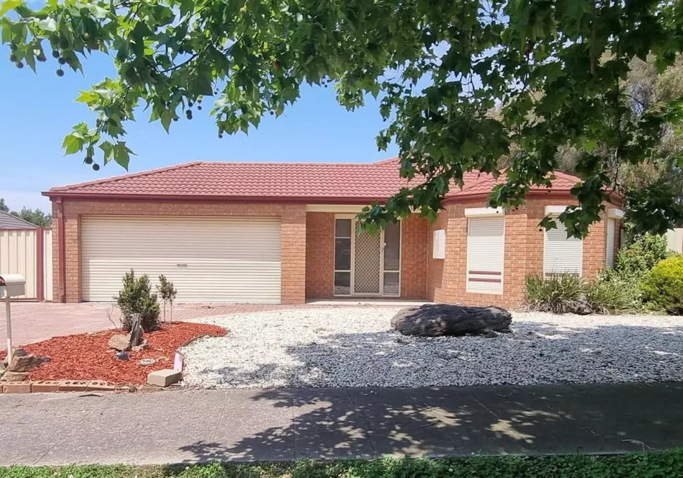 7 The Greenway, Craigieburn, VIC, Craigieburn - Thumbnail 2