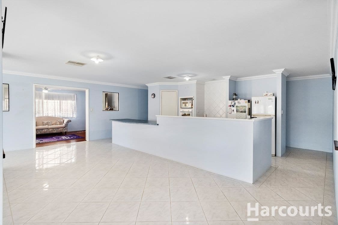 51 Newport Drive, DUDLEY PARK, WA 6210, Dudley Park - Thumbnail 4