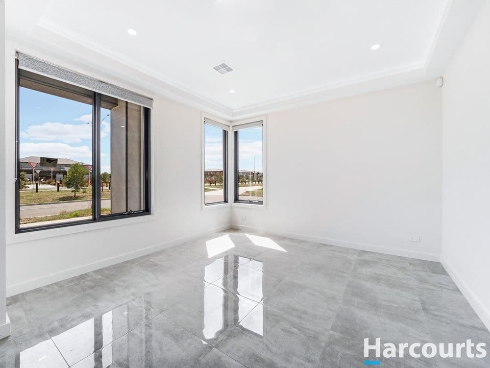 31 Thicket Loop, CLYDE NORTH, VIC 3978, Clyde North - Thumbnail 2