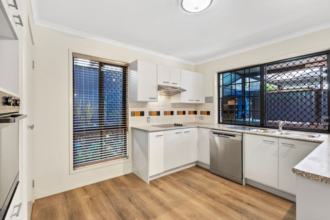2A Kildare Street, CARINA HEIGHTS, QLD 4152, Carina Heights - Thumbnail 4