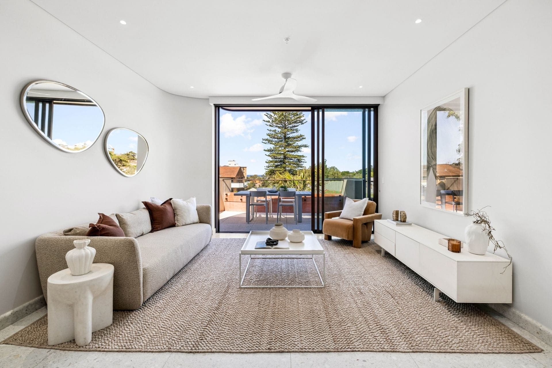 B214/81 Wellington Street, Bondi Beach, Bondi Beach - Thumbnail 3