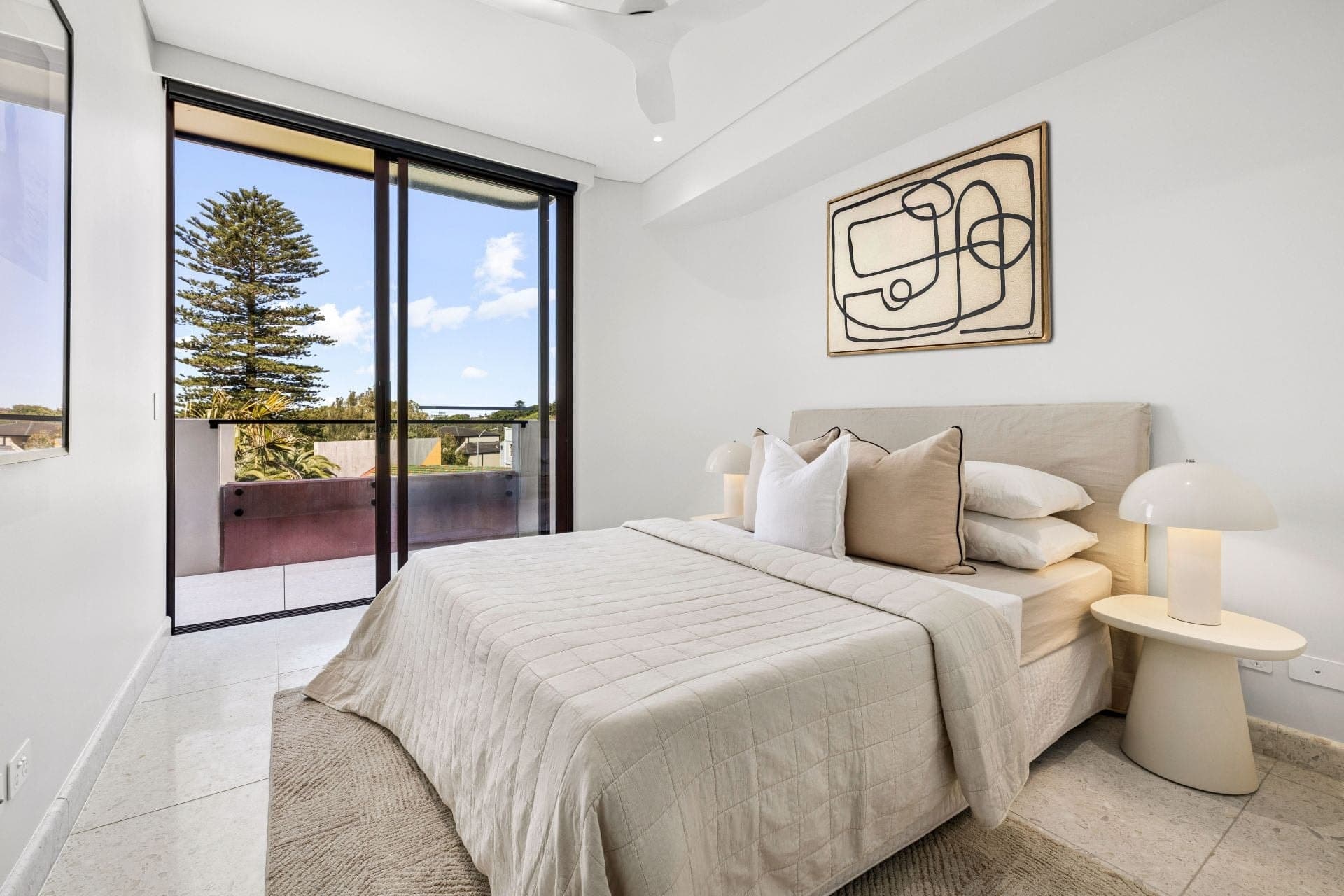 B214/81 Wellington Street, Bondi Beach, Bondi Beach - Thumbnail 4