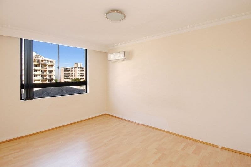 4D/15-19 Waverley Crescent, Bondi Junction, Bondi Junction - Thumbnail 4
