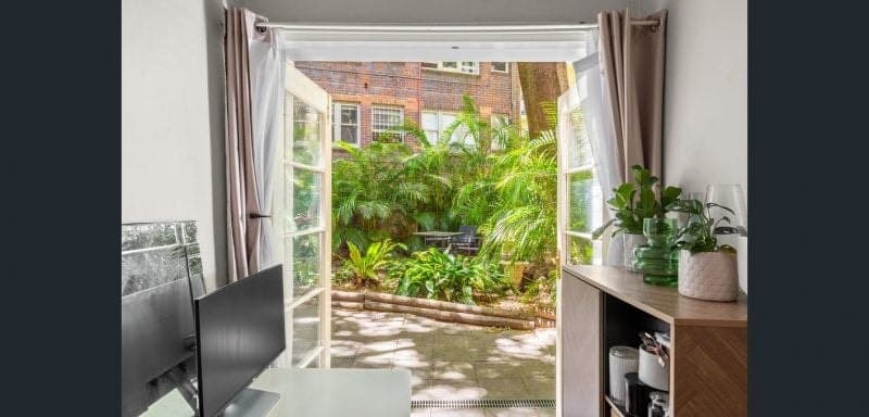 1/4 McDonald Street, Potts Point, Potts Point - Thumbnail 2