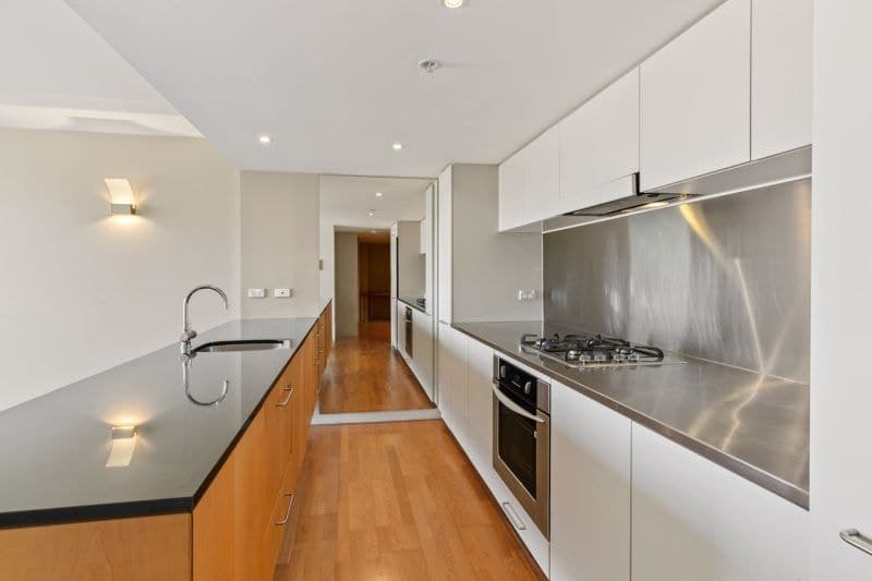 902/2A Elizabeth Bay Road, Elizabeth Bay, Elizabeth Bay - Thumbnail 4
