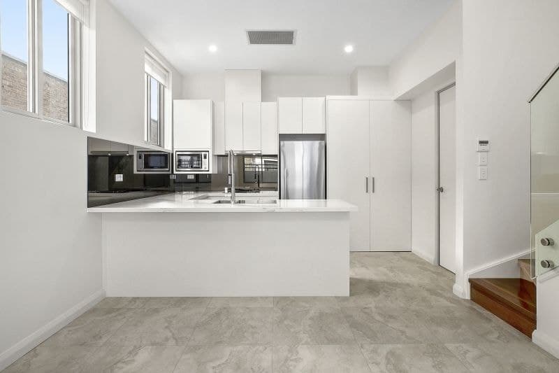 4/21-27 William Street, Alexandria, Alexandria - Thumbnail 3