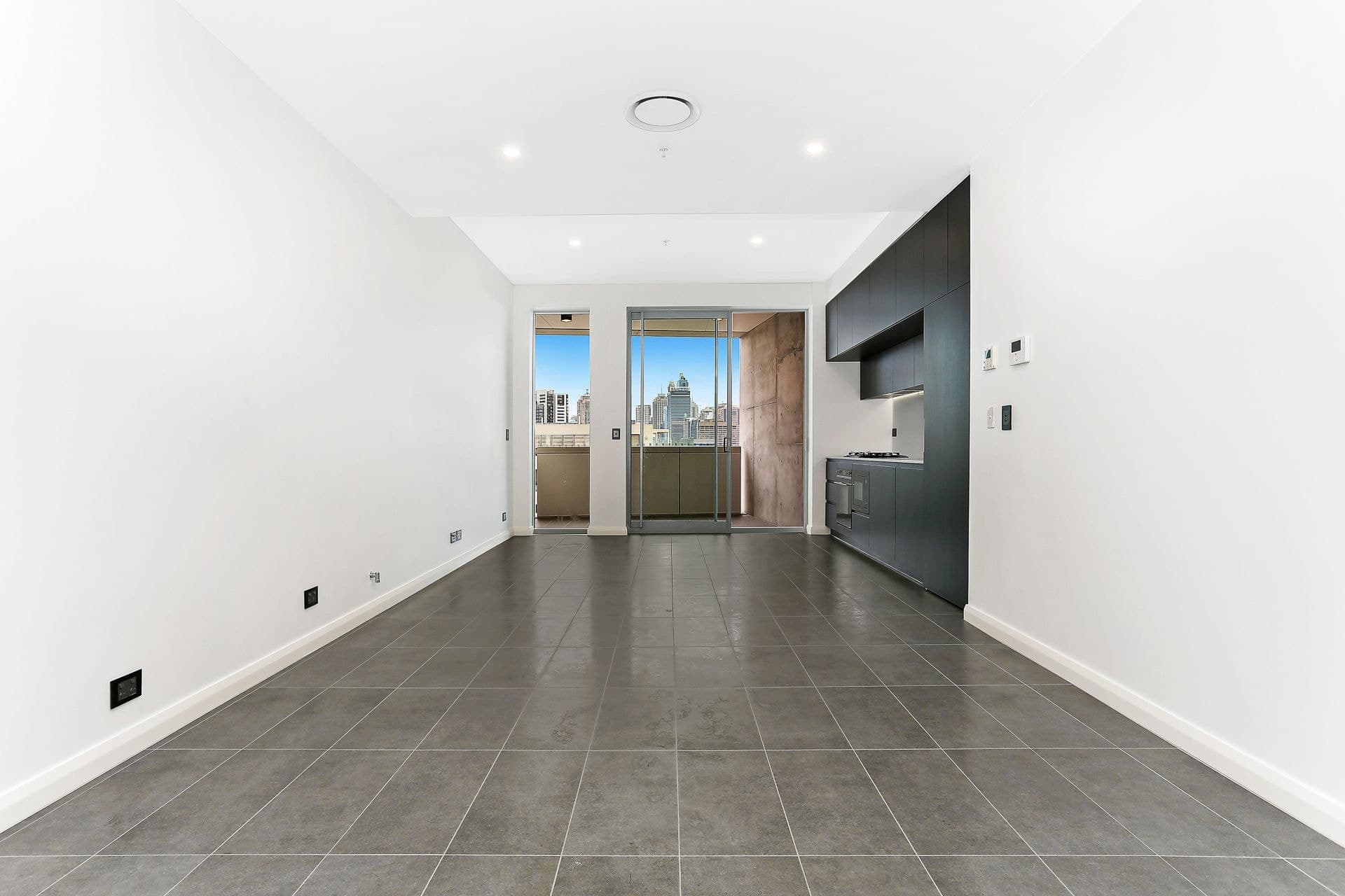 403/1 Lawson Square, Redfern, Redfern - Thumbnail 3