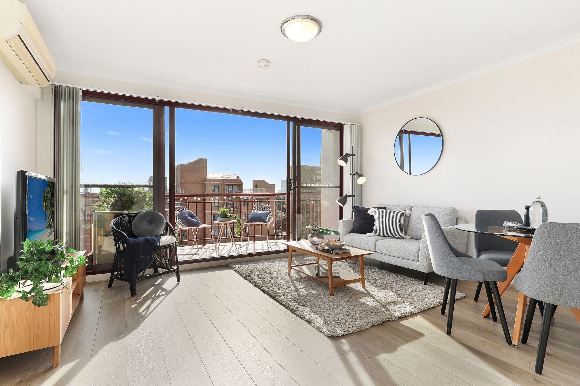 1009/508 Riley Street, Surry Hills, Surry Hills - Thumbnail 2