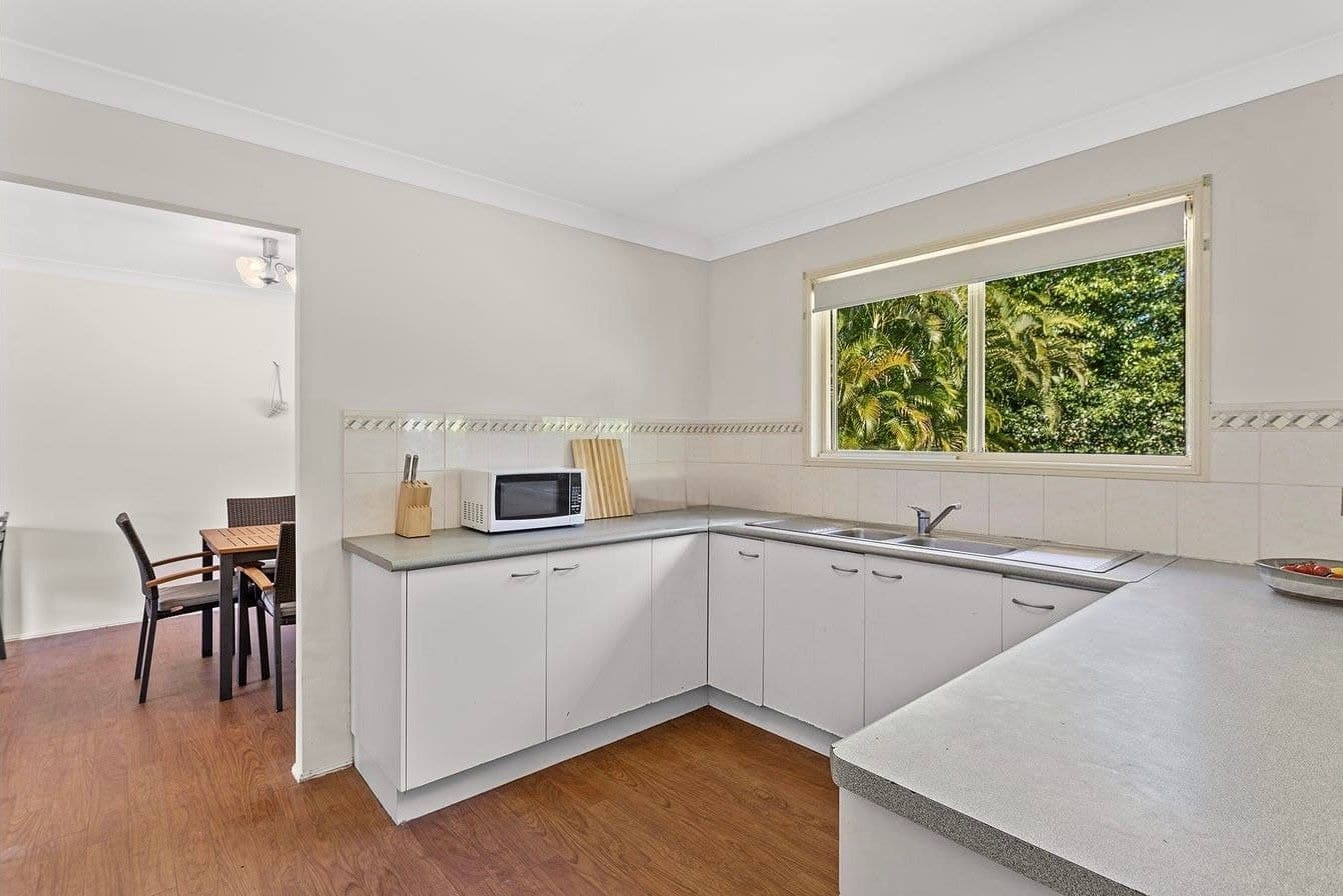 6 Jones Road, Cannonvale QLD 4802, Cannonvale - Thumbnail 3