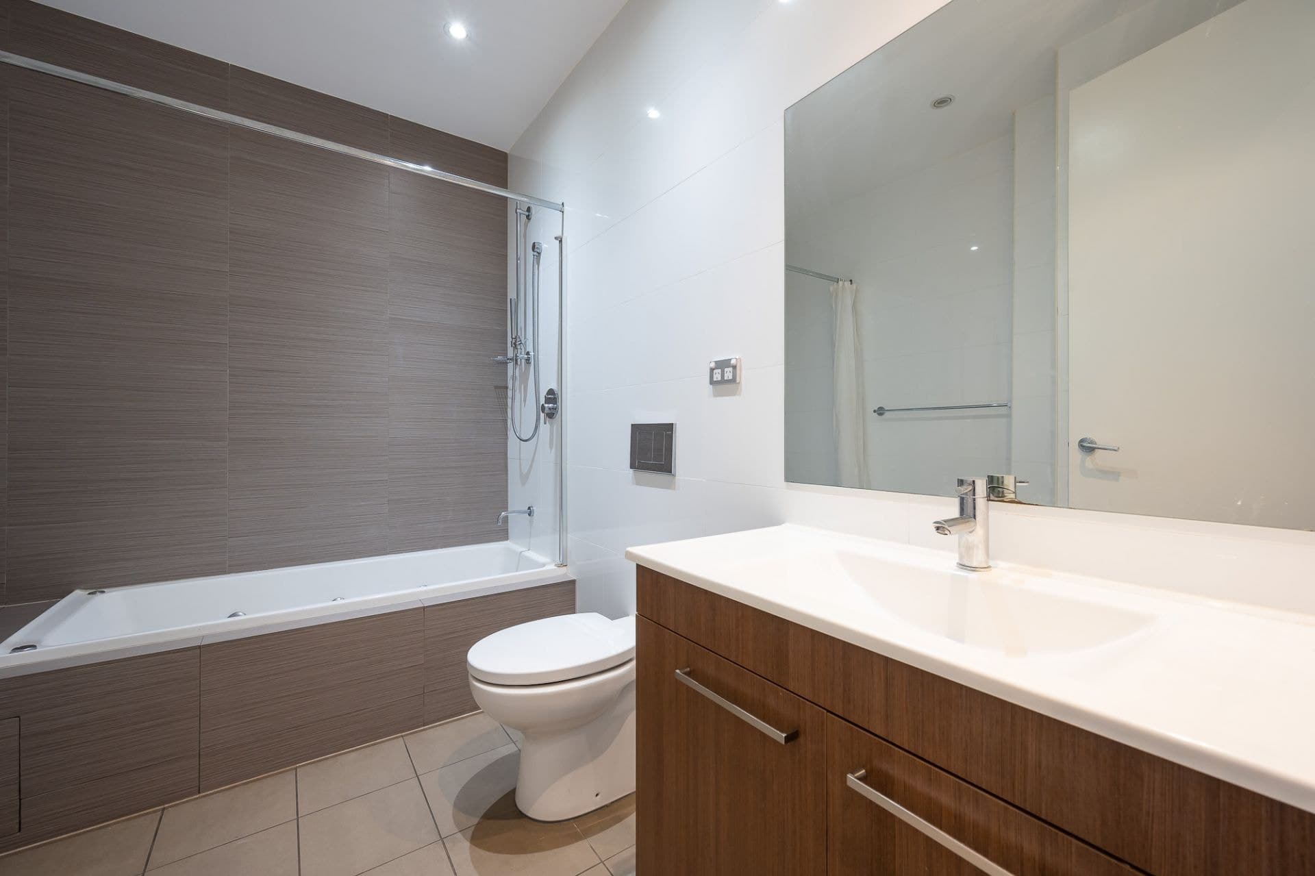 30/27 Wyndham Street, Alexandria, Alexandria - Thumbnail 6
