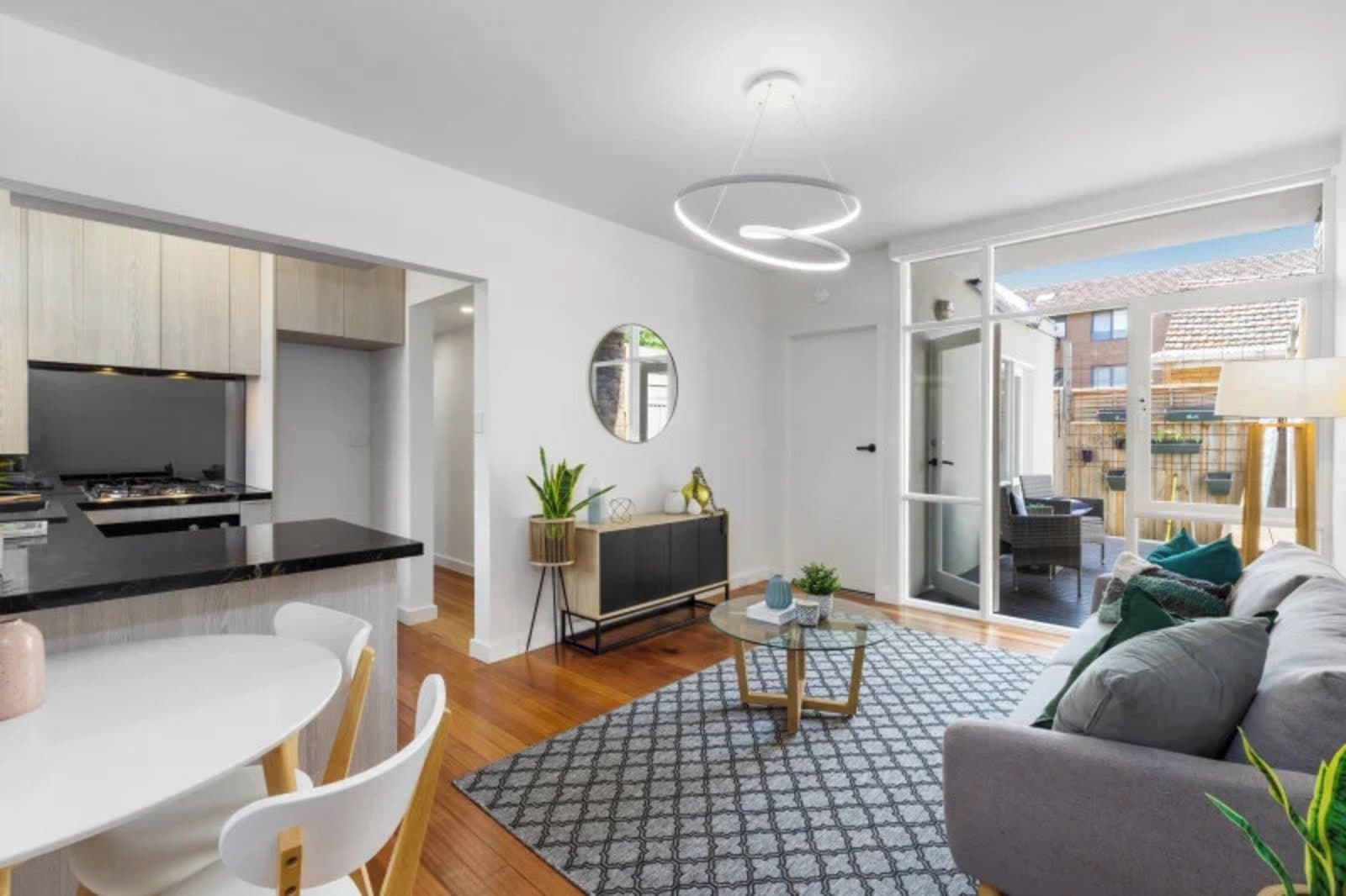 2/282 Barkly Street, Elwood, Elwood - Image 1