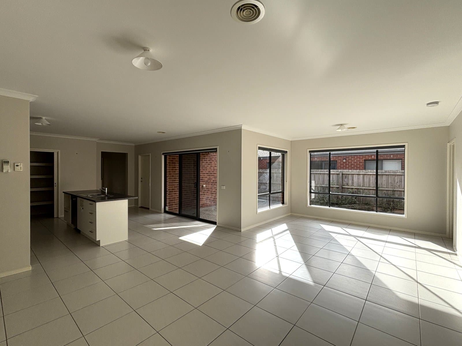 15 Portrush Loop, ARMSTRONG CREEK, Armstrong Creek - Thumbnail 4