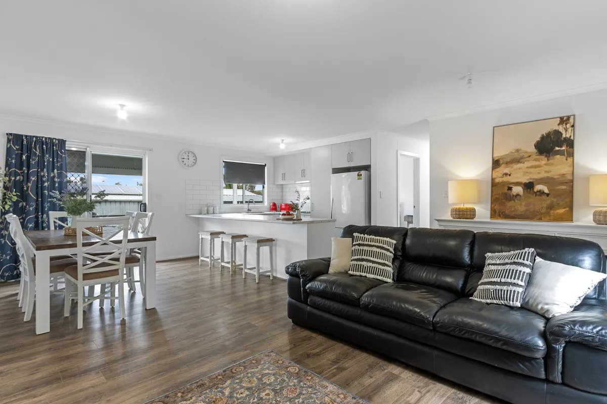 1 Essex Street, Burra, SA, 5417, Burra - Thumbnail 5