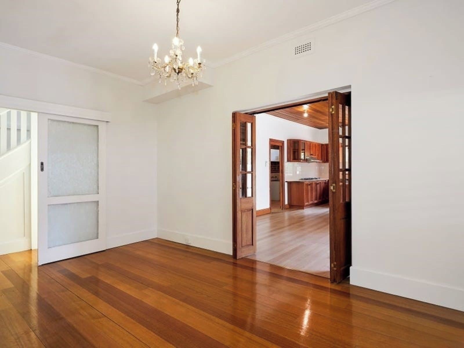 55 Crichton Avenue, Port Melbourne, Port Melbourne - Thumbnail 4