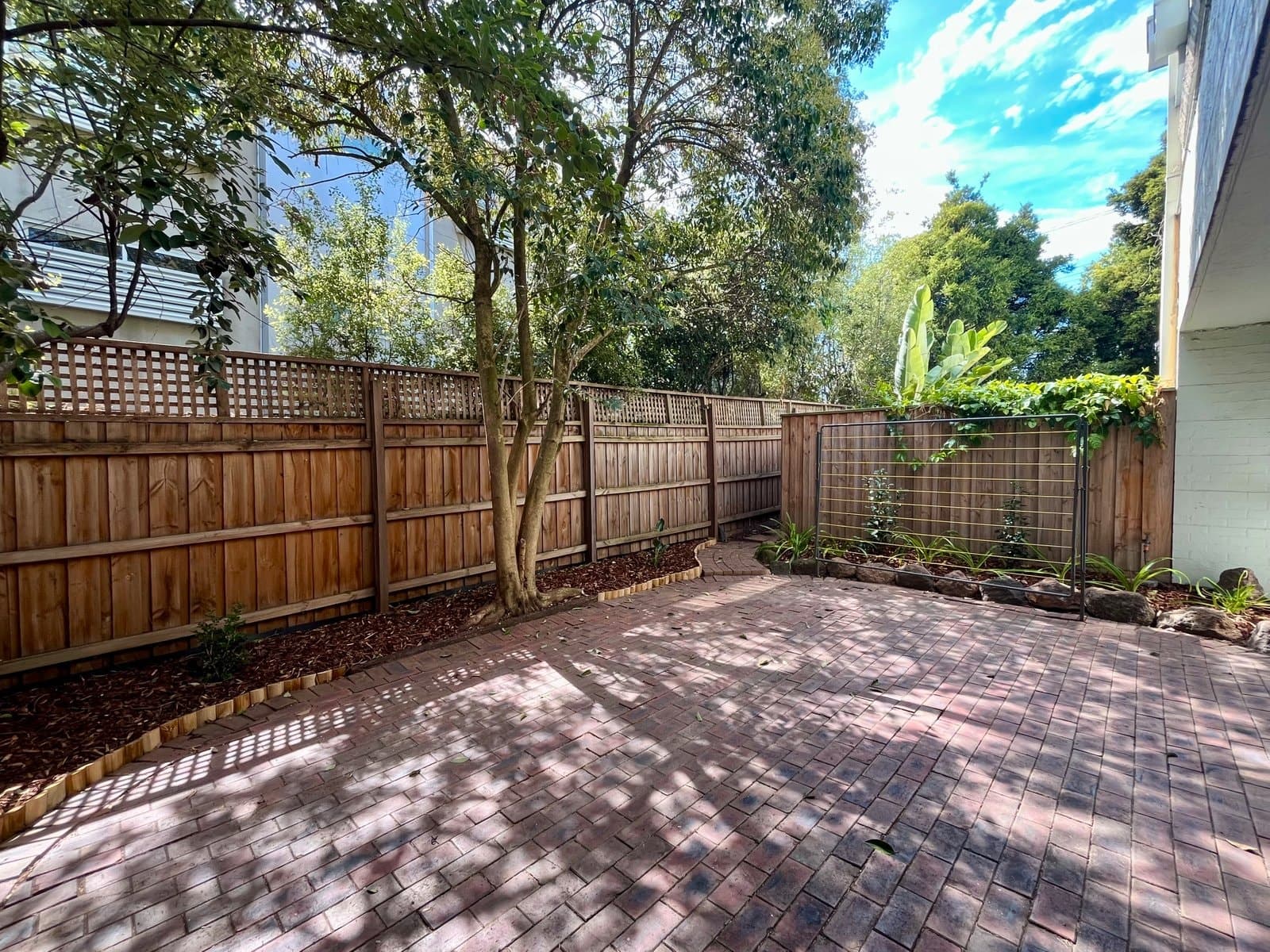 2/8-10 Summerhill Road, Glen Iris, Glen Iris - Image 1