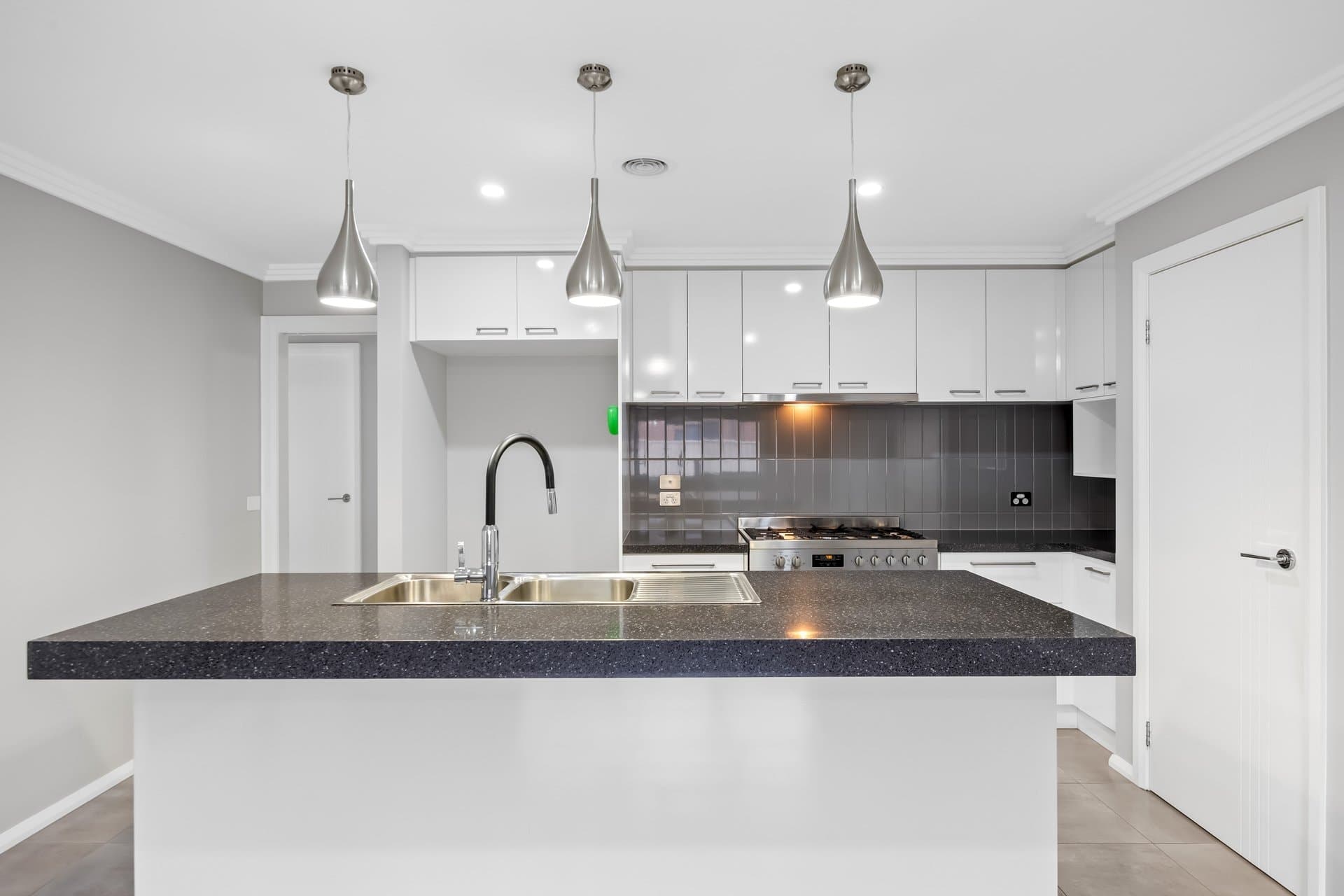 17 Swan Boulevard, Winter Valley, Winter Valley - Thumbnail 4