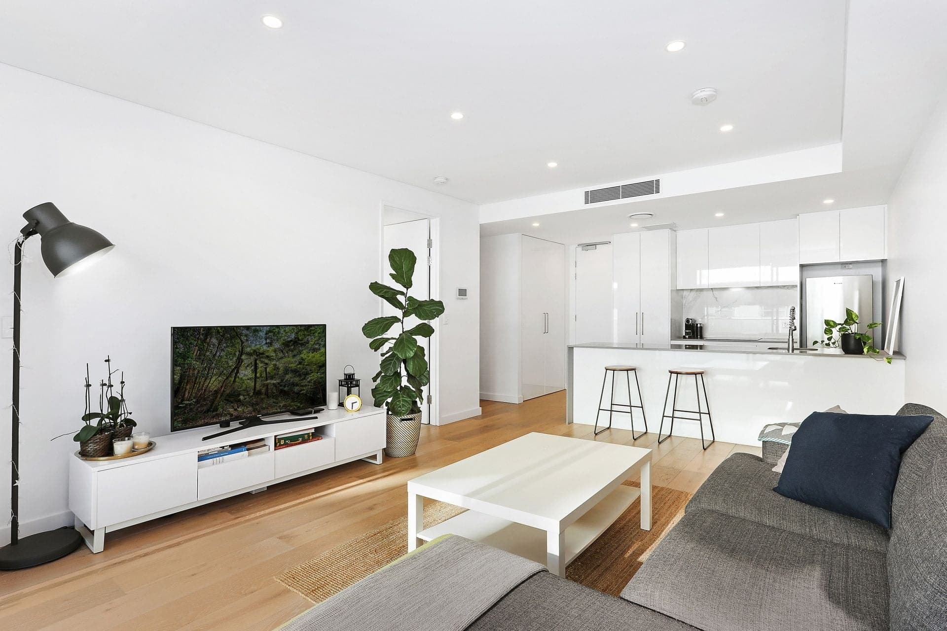 A104/91 Ben Eden Street, Bondi Junction, Bondi Junction - Thumbnail 2