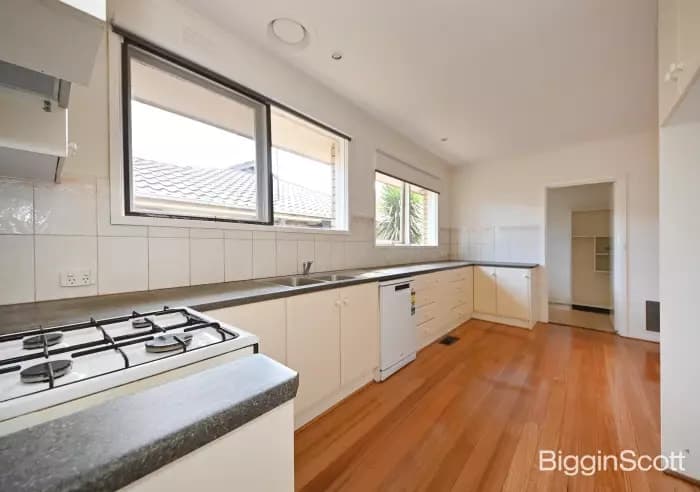 49 Darnley Grove, Wheelers Hill, VIC, Wheelers Hill - Thumbnail 4